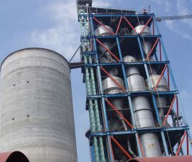 鋼絲膠(jiao)帶鬥式提(tí)升機